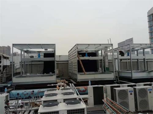 使用水冷式工業(yè)冷水機(jī)注意事項(xiàng)(工業(yè)冷水機(jī)組優(yōu)勢)